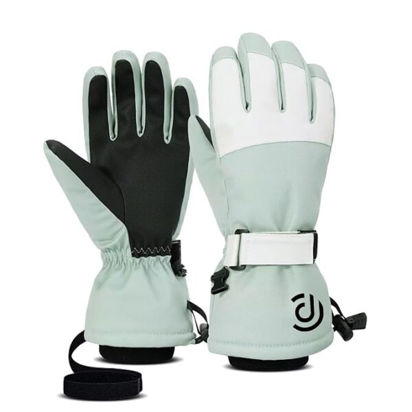 Spiti Extreme Cold Weather Gloves Designed for survival in -10°C and treks up to 5,500 meters, with insulated lining for ultimate warmth